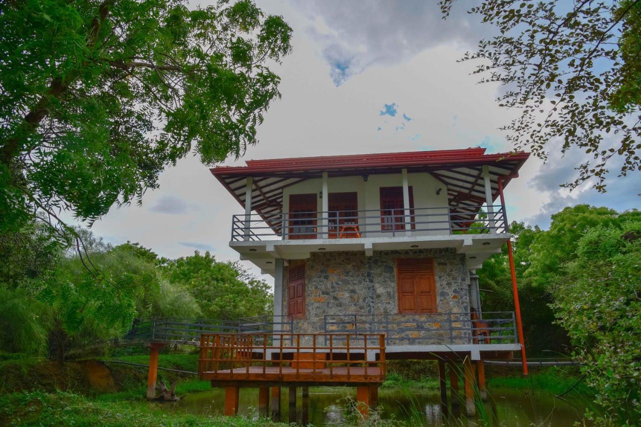 Lake Villa Resort Tissamaharama Luaran gambar